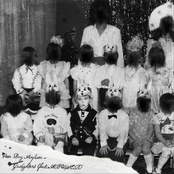 Van Roy Asylum - Gaslighters (Single) (2019)