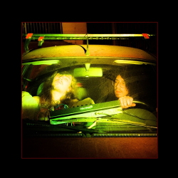 Two Internet Ghosts - Apogeu / Round & Round (2020)